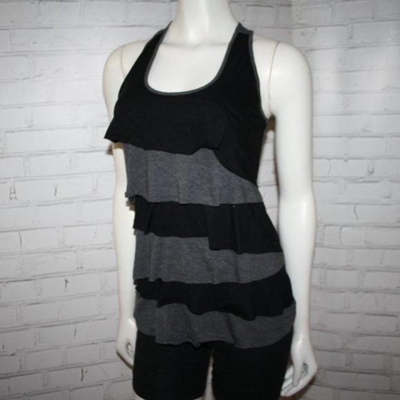 🖤🌫️ Black & Gray Ruffle Blouse · Mudd · Size Small - Picture 3 of 5